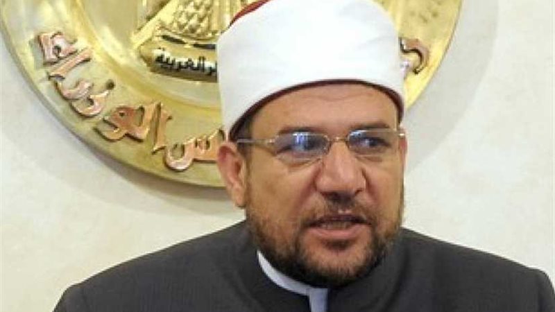 وزير الأوقاف يعقد