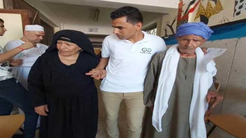 بحضور أحمد حسن..