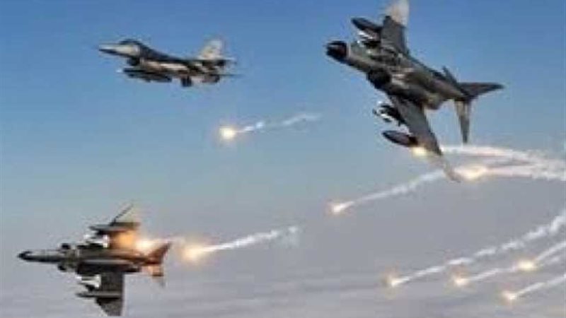 مقتل وإصابة 5 من