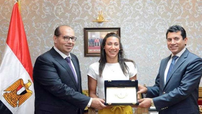 رئيس اتحاد السباحة