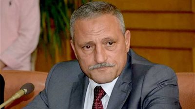 محافظ الإسماعيلية: قرار غلق المقاهي و