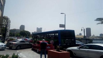 زحام في طريق الكورنيش قبل معهد الأورام بسبب الحادث