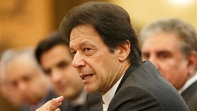 رئيس وزراء باكستان: إلغاء الحكم الذاتي بكشمير يهدد الأمن والسلم الدوليين