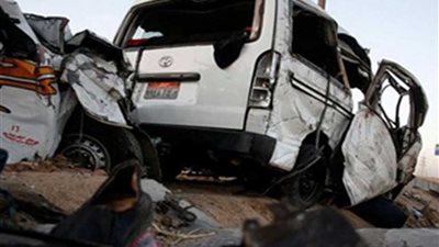 إصابة 8 أشخاص إثر انقلاب سيارة ميكروباص بالطريق الصحراوى بالبحيرة