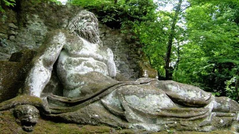 شاهد.. كائنات أسطورية