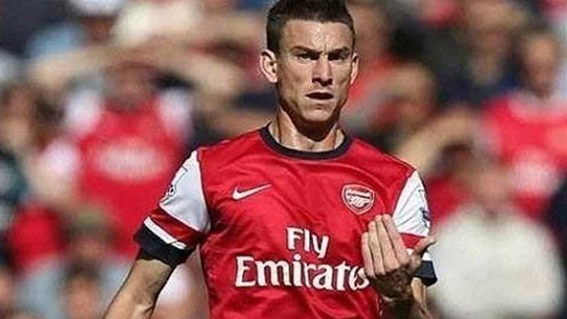 أرسنال يعلن رحيل