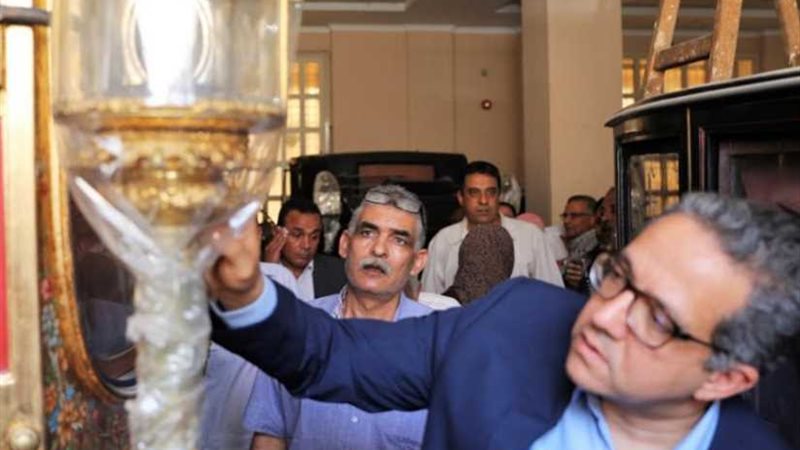 وزير الآثار يتفقد