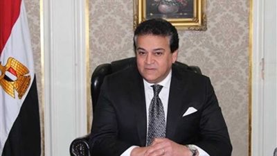 وزير التعليم العالي يوجه بإعداد خطة هندسية لتجديد معهد الأورام