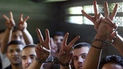 أسري فلسطينيون يتعرضون لانتهاكات طبية في سجون الاحتلال