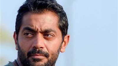 فلوكس يهاجم معجبة بسبب هنا شيحة