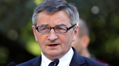 استقالة رئيس البرلمان البولندي