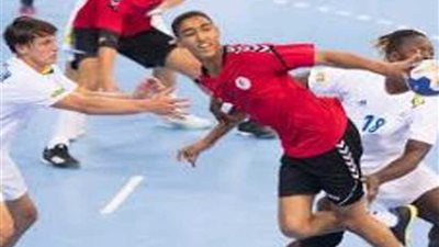 ناشئو اليد يرتدون 