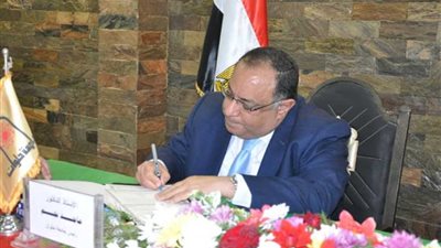 رئيس جامعة حلوان يهنئ الرئيس السيسي بعيد الأضحى