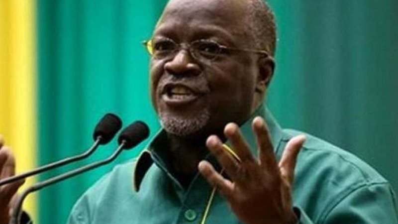 رئيس تنزانيا يعرب