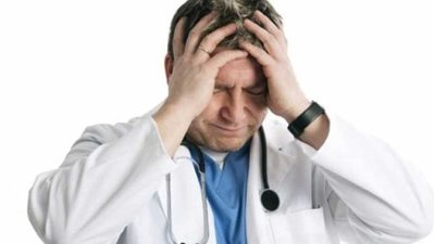 خطأ طبي كاد يفقده رجولته