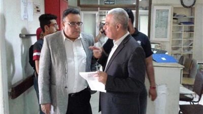 نائب رئيس جامعة الإسكندرية يتفقد مستشفى الطلبة الجامعي