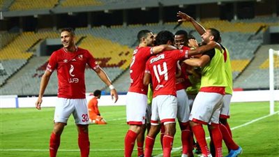 أزارو يعزز تقدم الأهلي بهدف ثالث في شباك اطلع بره