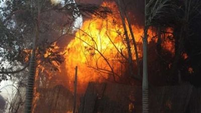 طائرات ورجال إطفاء يحاولون السيطرة على حرائق كبيرة باليونان