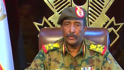 المجلس العسكري السوداني يؤكد ضرورة تشديد الرقابة على خروج رؤوس الأموال