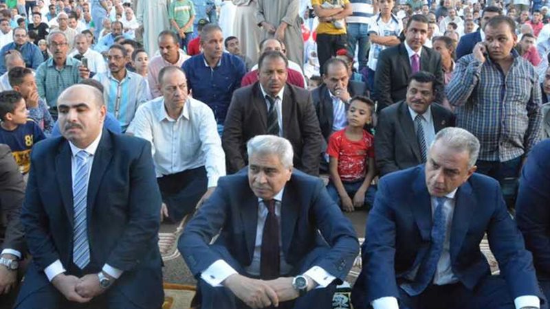 محافظ المنيا يؤدي