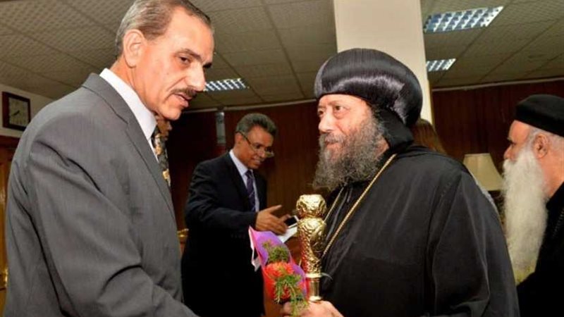 محافظ أسيوط يستقبل