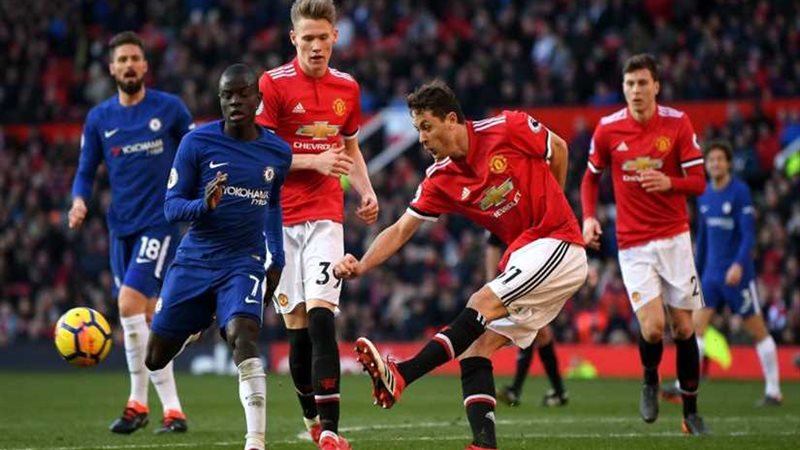 ثلاثي هجوم يقود مانشستر