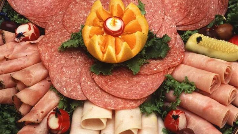 لحوم مصنعة فى المختبر