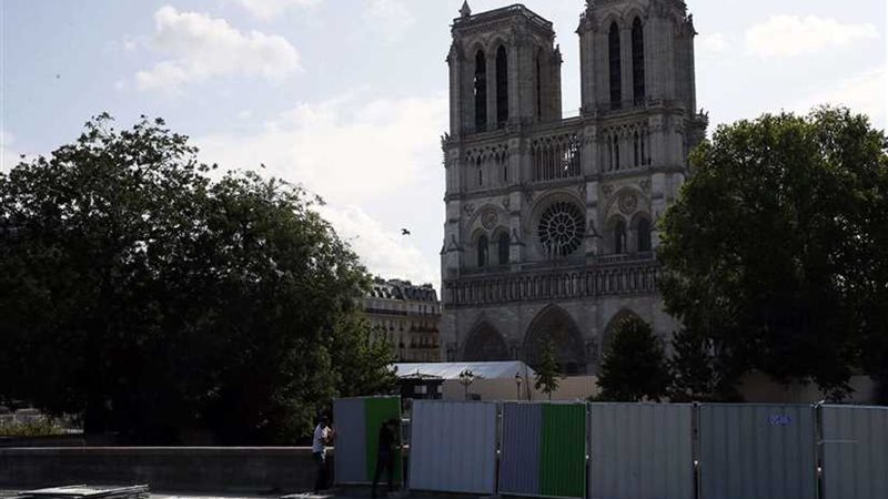 فرنسا تبدأ أعمال