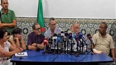 هيئة الوساطة والحوار الوطني بالجزائر تجتمع بوفد من الاتحاد العام الطلابي الحر