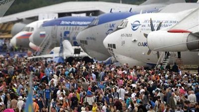 روسيا تعرض طائرتي 