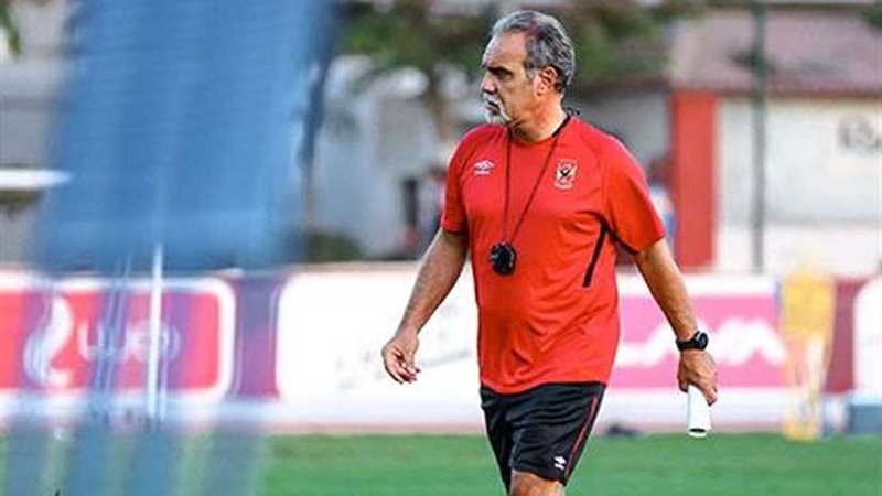 لاسارتي يعلن قائمة