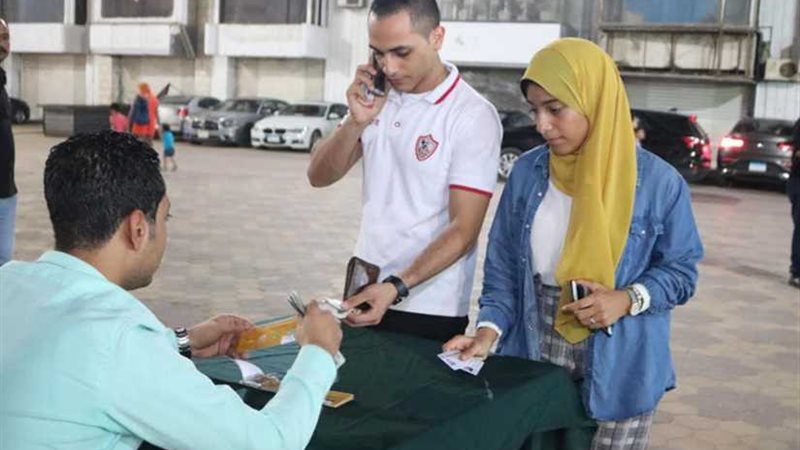 بالصور.. بيع تذاكر