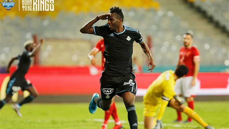 إيريك تراوري يضرب