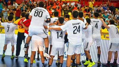 عاجل.. تفوق أحفاد الفراعنة على الماكينات 19_13 في الشوط الأول في نهائي مونديال ناشئي اليد