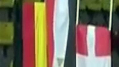 علم مصر يتفوق على الألماني والدنماركي بعد التتويج بكأس العالم لليد للناشئين