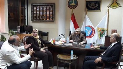 طب بنها تبحث تجهيز معمل مهارات طبية