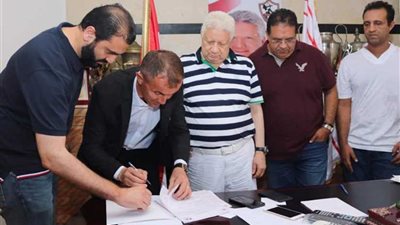 ميتشو يوقع رسميًا للزمالك