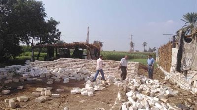 رفع 439 حالة إشغال متنوعة وتحرير 19 محضر بيئة بإهناسيا