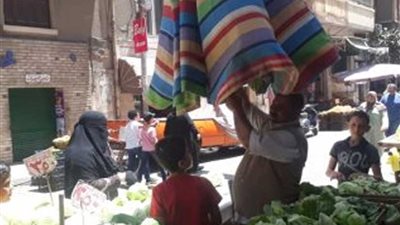 حملة تموينية مكبرة على أسواق ومحلات المنتزه بالإسكندرية