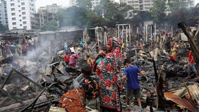 حريق هائل في بنجلاديش يلتهم 15 ألف منزل ويشرد 50 ألف شخص