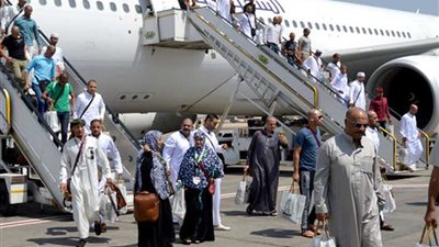 مصر للطيران تسير ٢٦ رحلة غدا لعودة ٥٧٠٠ حاج إلى أرض الوطن