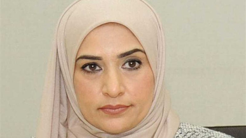 وزيرة كويتية تكشف