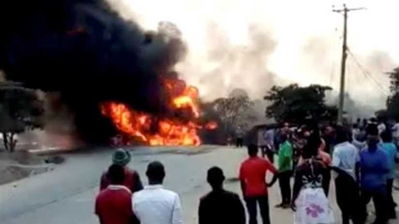 مصرع 19 شخصاً في