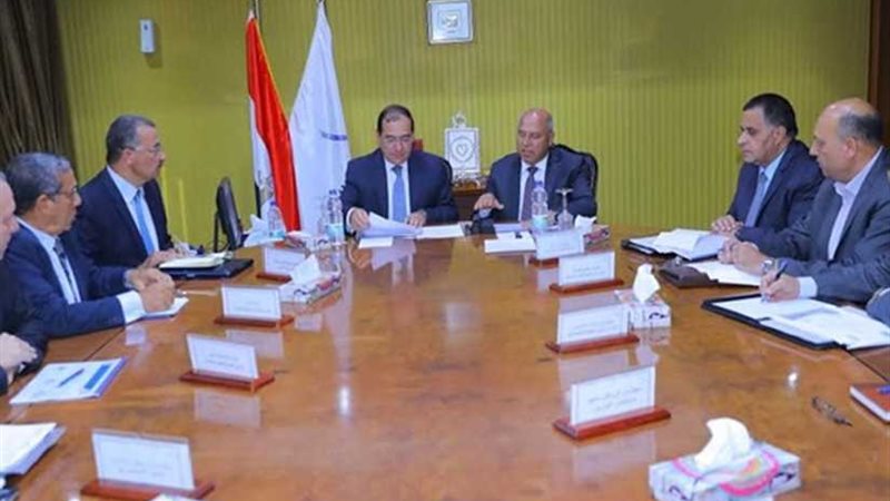 وزيرا النقل والبترول