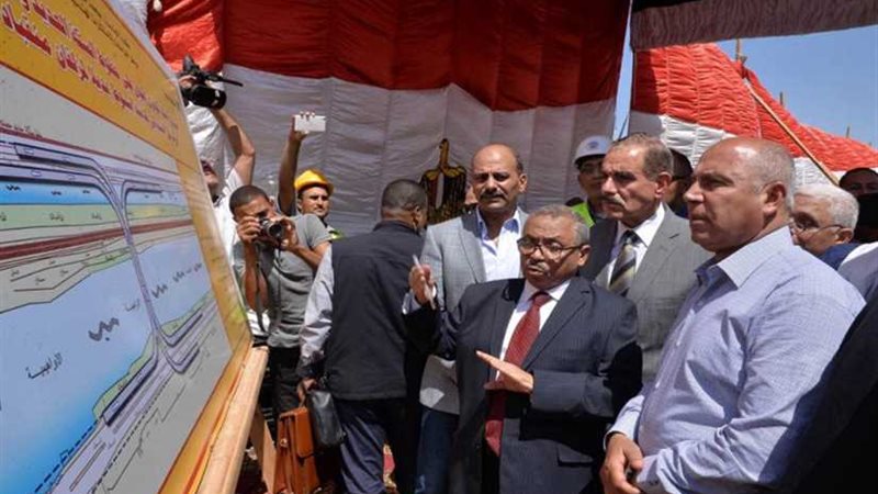 وزير النقل ومحافظ