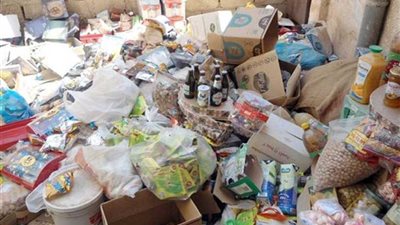ضبط 53 ألف عبوة مواد غذائية في مصنع بدون ترخيص بالفيوم