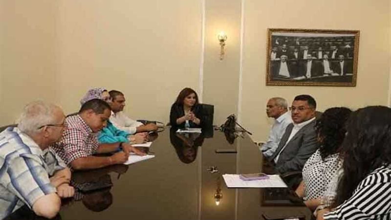 الوفد يطلق حملة مصر