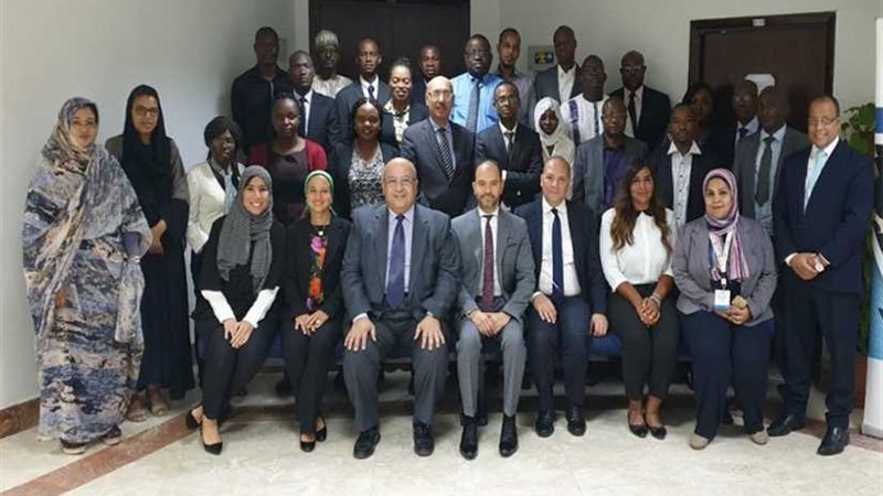 المعهد المصرفي يعقد