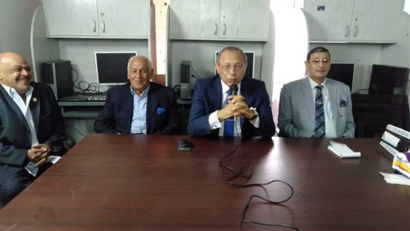 بالصور.. بدء اجتماع