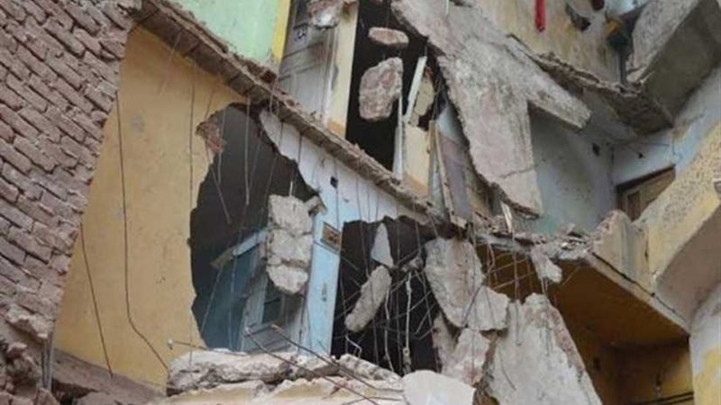 إصابة شخصين إثر انهيار